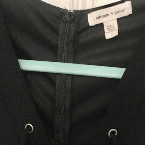 Silence & Noise Lace-Up Black Romper Size 6 - Picture 3 of 3